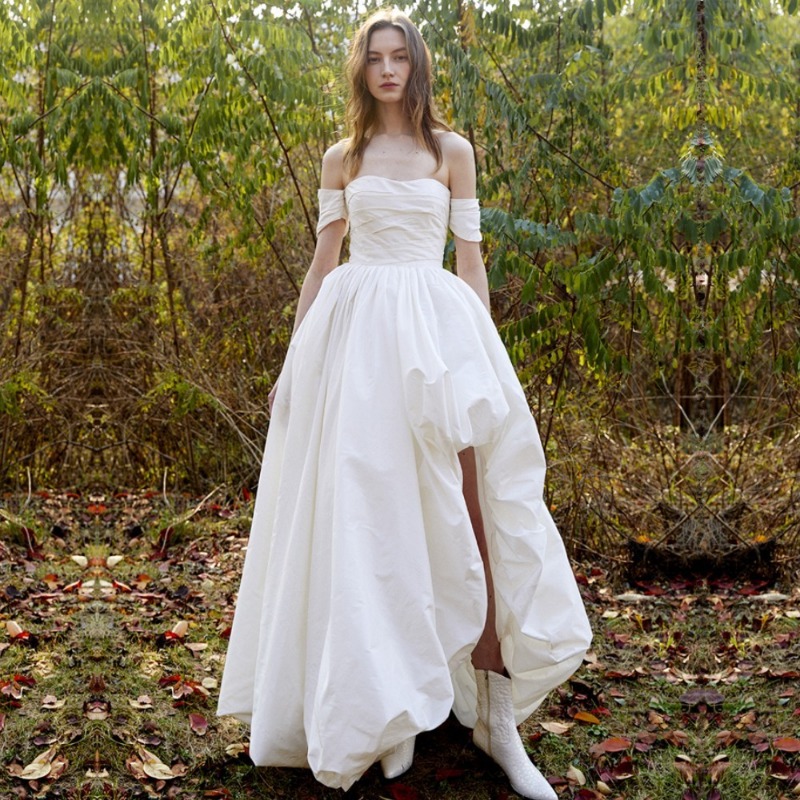 Photography Natural Lighting Basics - Abito da Sposa Semplice Monospalla Senza