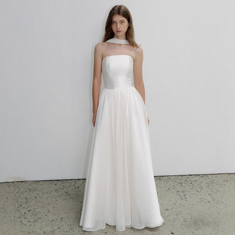 Photography Natural Lighting Basics - Abito da Sposa Minimalista Senza Spalline,