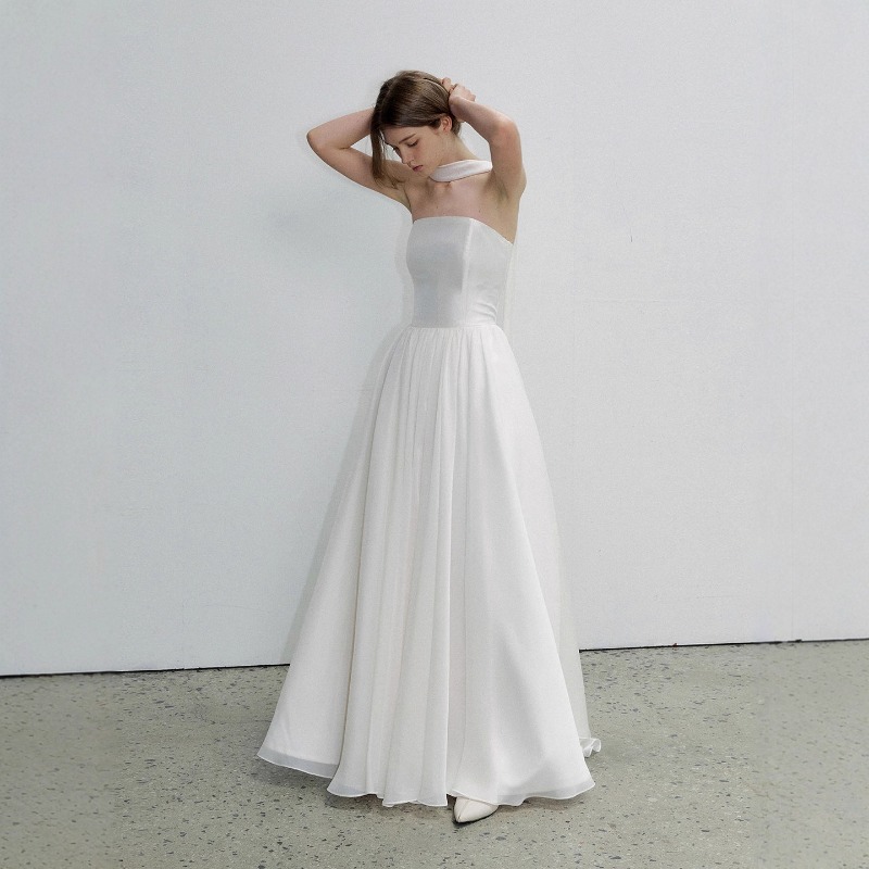 Abito da Sposa Minimalista Sen - Photography Natural Lighting Basics recensione e prezzo
