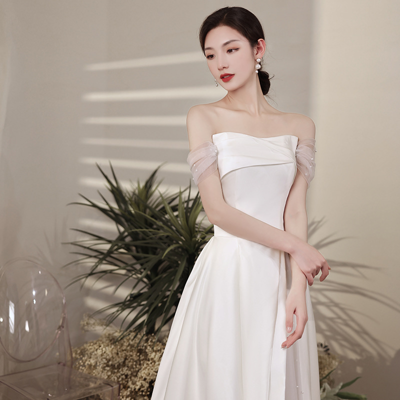 Abito da sposa leggero in stil - Photography Natural Lighting Basics recensione e prezzo