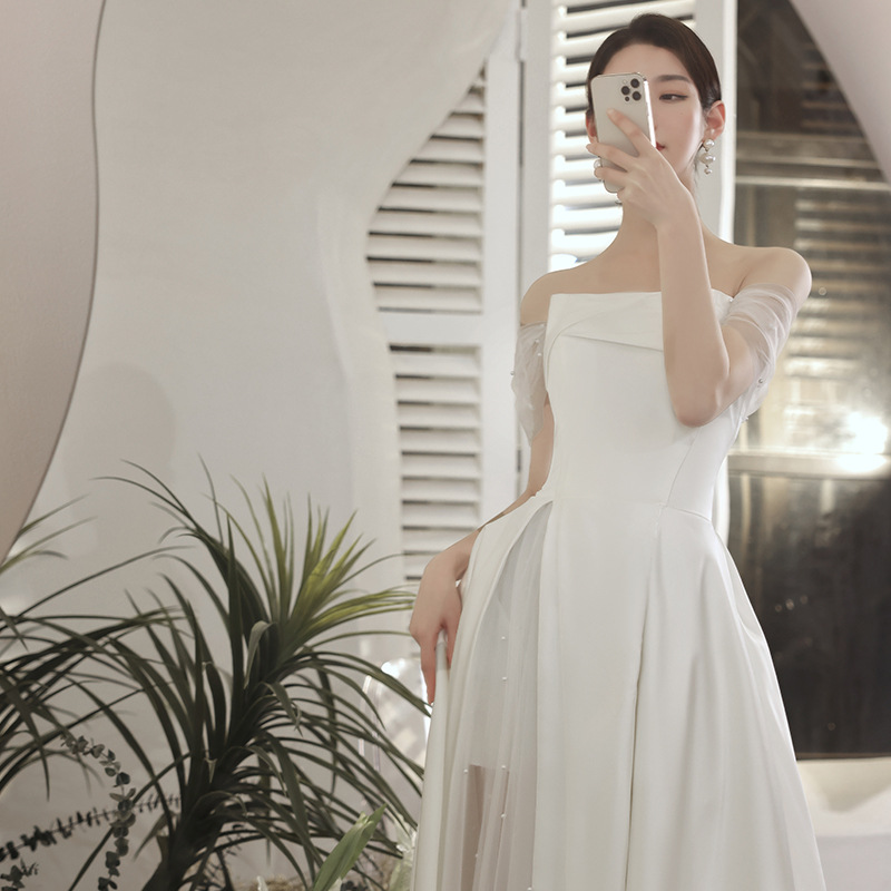 Abito da sposa leggero in stil - Photography Natural Lighting Basics recensione e prezzo
