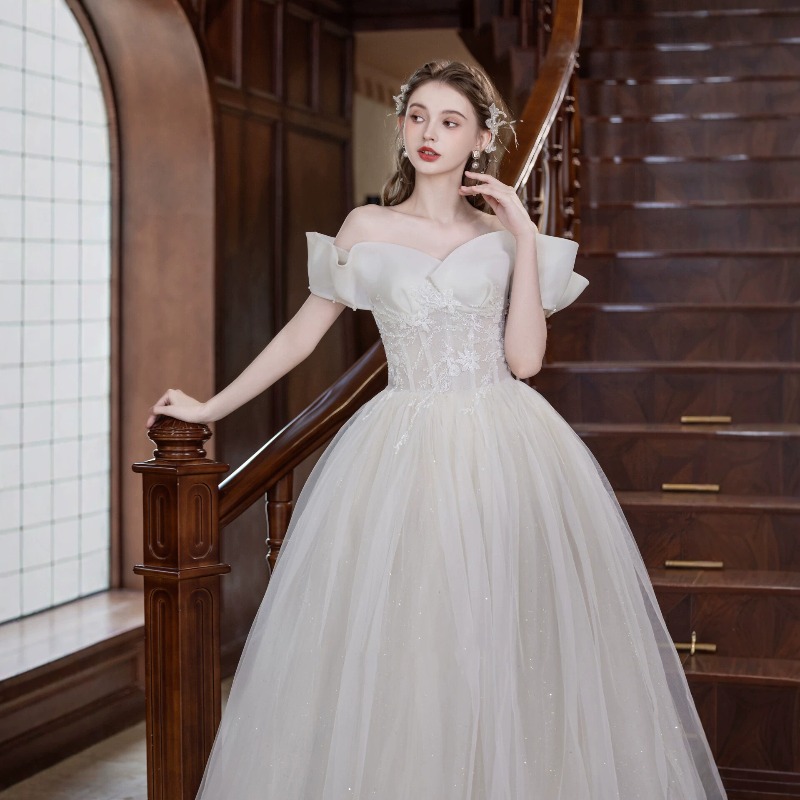 Abito da sposa monospalla legg - Photography Natural Lighting Basics recensione e prezzo
